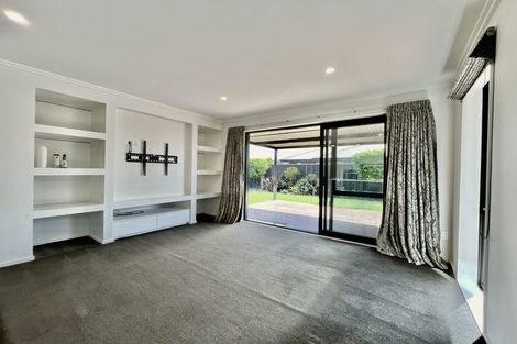 Photo of property in 54 Grayshott Avenue, Casebrook, Christchurch, 8051