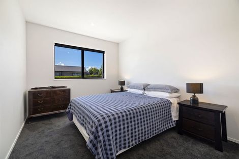 Photo of property in 14 Mount Nicholas Avenue, Wanaka, 9305