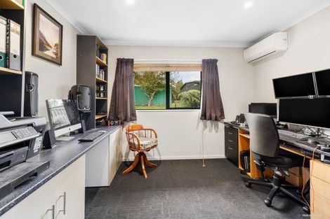 Photo of property in 9 Millbrook Drive, Waiuku, 2683