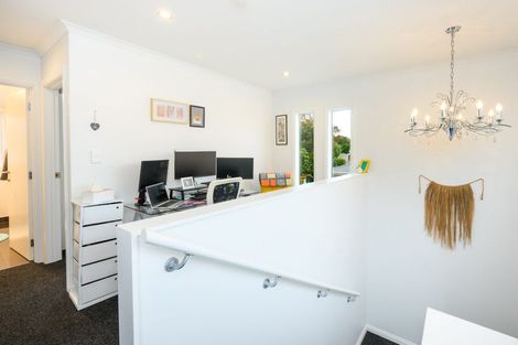 Photo of property in 5a Athlone Place, Hokowhitu, Palmerston North, 4410
