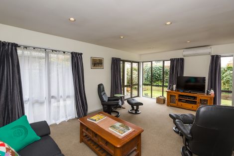 Photo of property in 90 Proctor Street, Papanui, Christchurch, 8053