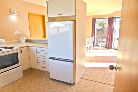 Photo of property in 28 Sylvan Street, Hillmorton, Christchurch, 8024