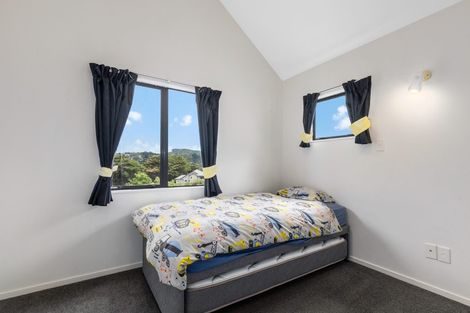 Photo of property in 6 Saunders Close, Whitby, Porirua, 5024