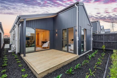 Photo of property in 23 Paretao Street, Massey, 0614