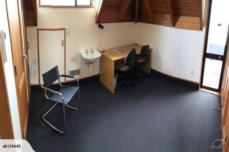 Photo of property in 2f Dodson Avenue, Milford, Auckland, 0620