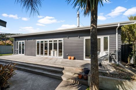 Photo of property in 14 Whitfield Street, Sumner, Christchurch, 8081