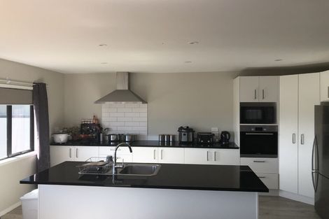 Photo of property in 7 Pae Moana Place, Stanmore Bay, Whangaparaoa, 0932