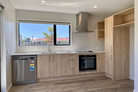 Photo of property in 2/32 Heywood Terrace, Richmond, Christchurch, 8013