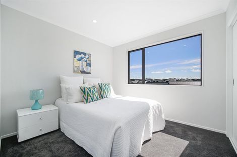 Photo of property in 6 Combat Street, Papakura, 2110