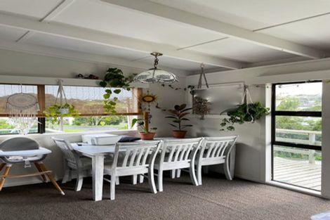 Photo of property in 15 Rata Road, Stanmore Bay, Whangaparaoa, 0932