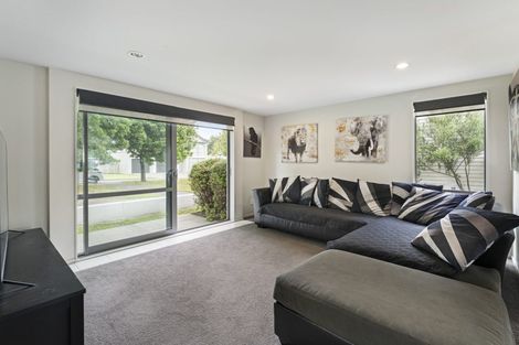 Photo of property in 19 Mcginty Street, Takanini, 2112