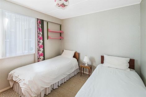 Photo of property in 28 Fairburn Grove, Johnsonville, Wellington, 6037