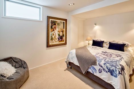 Photo of property in 1/16 Oriental Terrace, Oriental Bay, Wellington, 6011