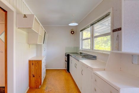 Photo of property in 32 Yorke Road, Haruru, 0204