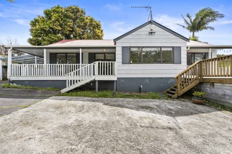 Photo of property in 65 Reynella Drive, Massey, Auckland, 0614