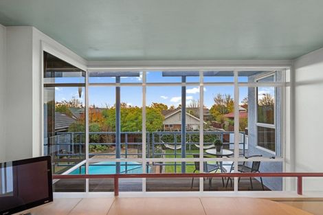 Photo of property in 74 Regency Crescent, Redwood, Christchurch, 8051