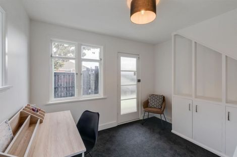 Photo of property in 43 Dunedin Street, Redwood, Christchurch, 8051