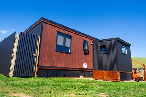 Photo of property in 19 Monkey Island Road, Orepuki, Riverton, 9881