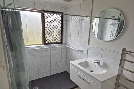 Photo of property in 1/773 Beach Road, Browns Bay, Auckland, 0630