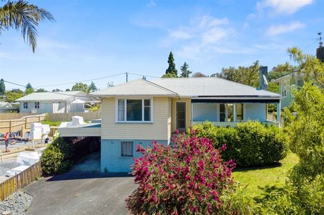 Photo of property in 11 Sarona Avenue, Glen Eden, Auckland, 0602