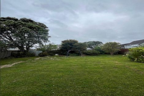 Photo of property in 2/576 Beach Road, Rothesay Bay, Auckland, 0630