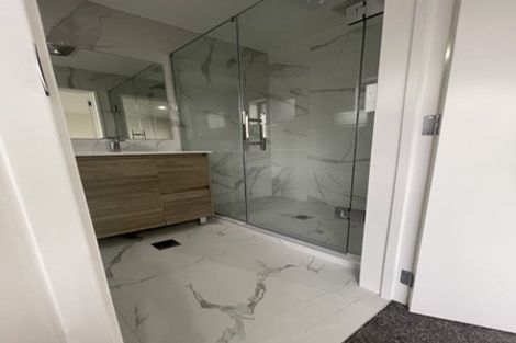 Photo of property in 17b Kemble Close, Mangere, Auckland, 2022