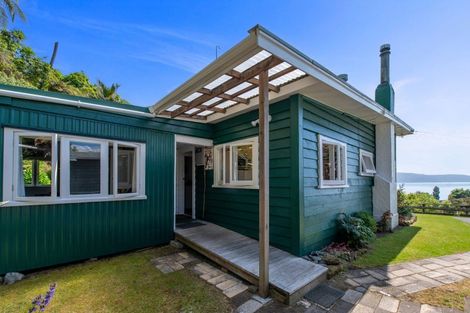 Photo of property in 84 Spencer Road, Lake Tarawera, Rotorua, 3076