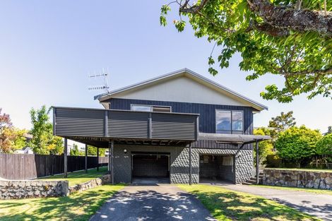 Photo of property in 16 Huia Street, Taupo, 3330