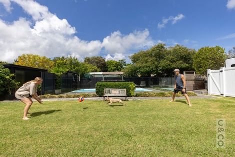 Photo of property in 55 Kaipara Portage Road, Riverhead, 0820