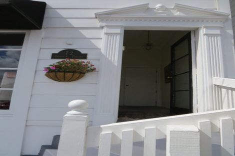Photo of property in 72 Oriental Parade, Oriental Bay, Wellington, 6011