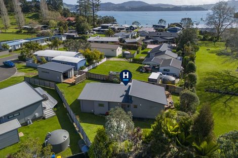 Photo of property in 23 Homestead Lane, Cooks Beach, Whitianga, 3591
