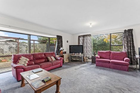 Photo of property in 7 Hickford Place, Okato, 4335