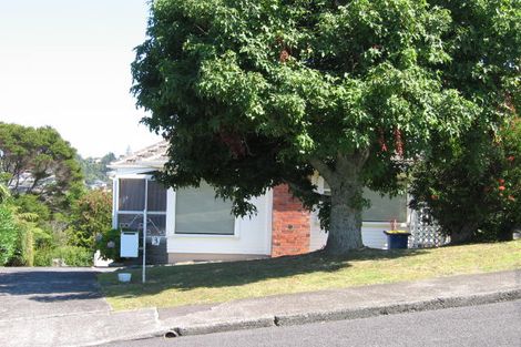 Photo of property in 1/3 Limmer Place, Browns Bay, Auckland, 0632