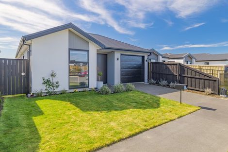 Photo of property in 5 Chrysolite Place, Belfast, Christchurch, 8051