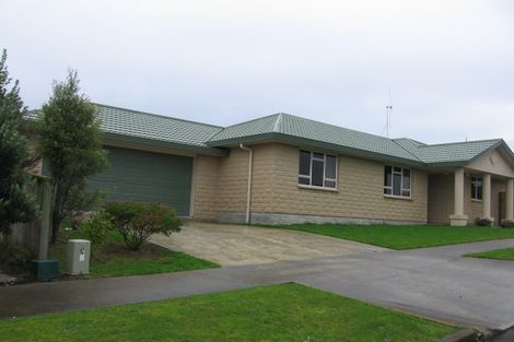 Photo of property in 3 Logan Views, Kelvin Grove, Palmerston North, 4414
