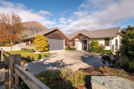 Photo of property in 38 Erskine Street, Lake Hayes, Queenstown, 9304