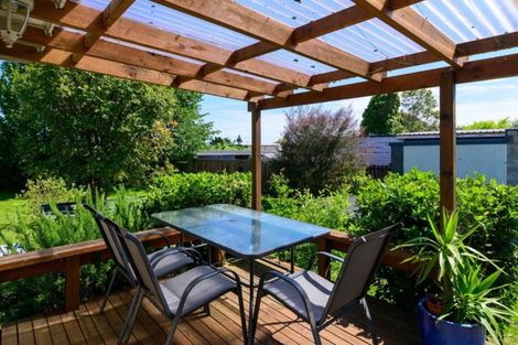 Photo of property in 2 Glenfield Road, Owhata, Rotorua, 3010