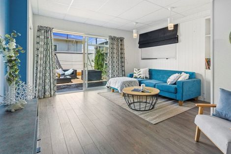 Photo of property in 1/32 Taylor Road, Mangere Bridge, Auckland, 2022