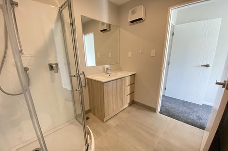 Photo of property in 39 Kaimai Avenue, Massey, Auckland, 0614