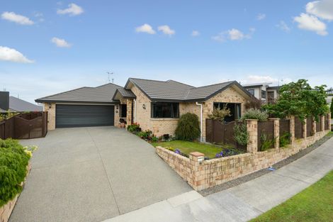 Photo of property in 12 Tennyson Avenue, Kelvin Grove, Palmerston North, 4414