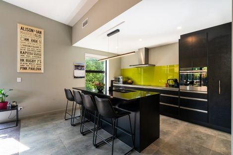 Photo of property in 6 Pukatea Close, Raumati Beach, Paraparaumu, 5032
