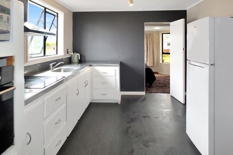 Photo of property in 8 Russell Street, Foxton, 4814