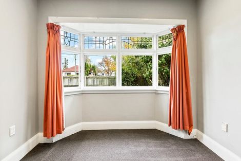 Photo of property in 60 Martin Avenue, Beckenham, Christchurch, 8023