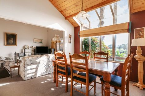 Photo of property in 14 Claridge Place, Mount Maunganui, 3116