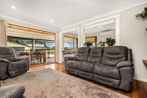 Photo of property in 37 Village Way, Ardmore, Papakura, 2582