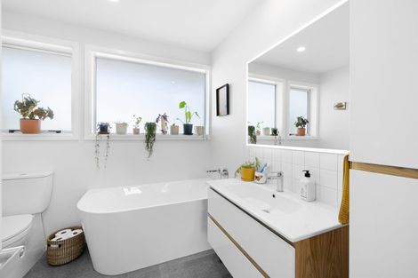 Photo of property in 62 Greendale Avenue, Avonhead, Christchurch, 8042