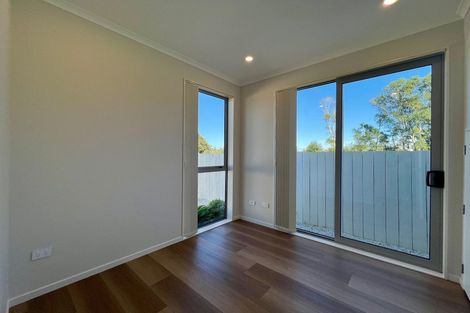 Photo of property in 109 Prince Regent Drive, Half Moon Bay, Auckland, 2012