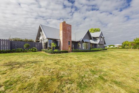 Photo of property in 297 Porangahau Road, Waipukurau, 4282