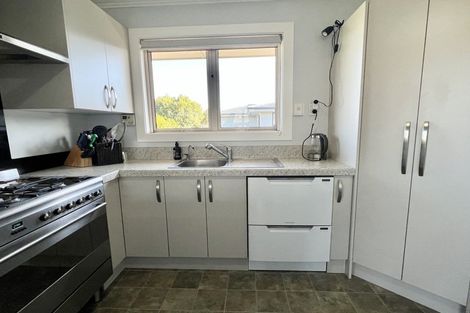 Photo of property in 28 Pine Crescent, Hargest, Invercargill, 9810