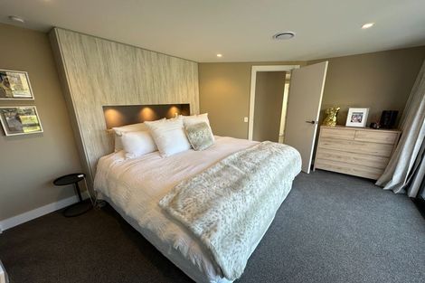 Photo of property in 10 Drysdale Road, Jacks Point, 9371